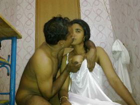 indian-couples-naked-photos-e1447226320610-280x210.jpg